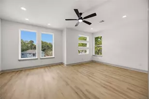 5218 Higgins St, Houston, TX 77033 - Photo 13