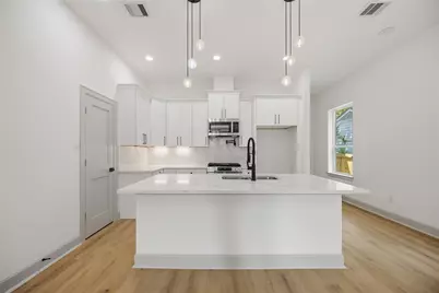 5218 Higgins Street #A/B, Houston, TX 77033 - Photo 7