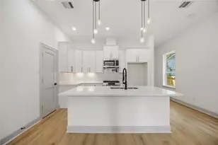 5218 Higgins St, Houston, TX 77033 - Photo 7