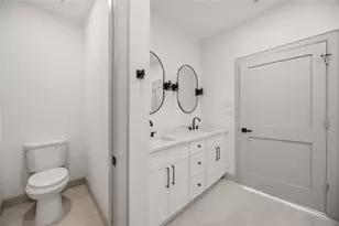 5218 Higgins St, Houston, TX 77033 - Photo 15