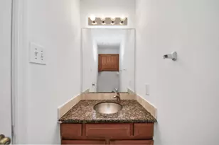 1608 Keystone Dr, Friendswood, TX 77546 - Photo 17