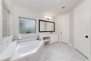 18114 Harbor Trail Ln, Conroe, TX 77302 - Photo 19