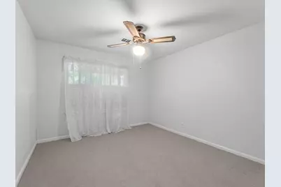 4910 Yarwell Drive, Houston, TX 77096 - Photo 13