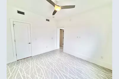 2201 Market Street #902, Galveston, TX 77550 - Photo 9