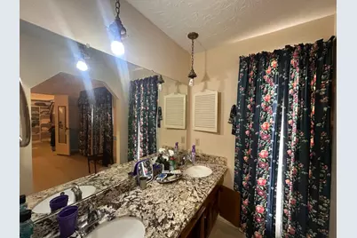 219 Kings Court, Stafford, TX 77477 - Photo 19