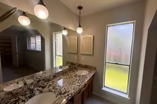 219 Kings Ct, Stafford, TX 77477 - Photo 29