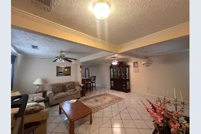 219 Kings Court, Stafford, TX 77477 - Photo 7