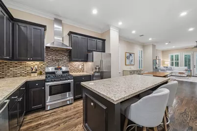 1107 W 24th Street, Houston, TX 77008 - Photo 7