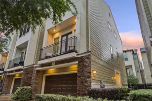 1107 W 24th St, Houston, TX 77008 - Photo 3