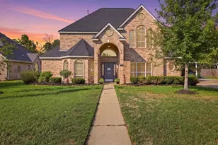323 Tyler Dr, Lumberton, TX 77657 - Photo 1
