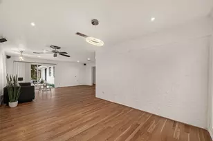 5666 Overbrook Ln, Houston, TX 77056 - Photo 13