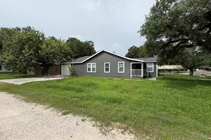 104 Mesquite St, Louise, TX 77455 - Photo 11