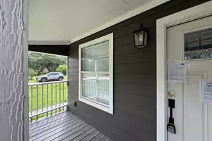 104 Mesquite St, Louise, TX 77455 - Photo 3