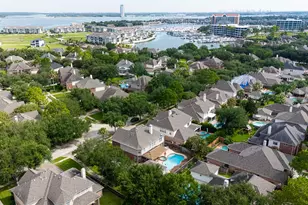 2383 Indigo Harbour Ln, League City, TX 77573 - Photo 7