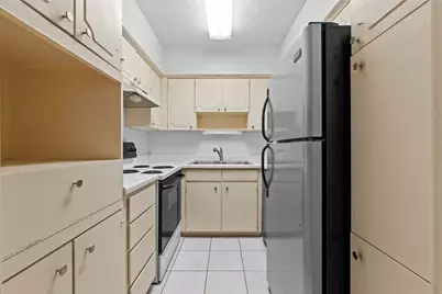 2601 Bellefontaine Street #C116, Houston, TX 77025 - Photo 11