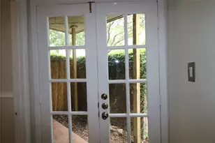 10811 Richmond Ave, Houston, TX 77042 - Photo 9