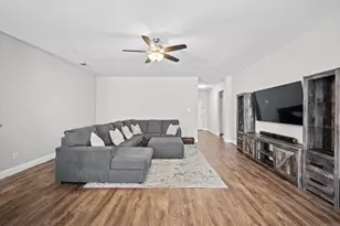 2711 Copeland Mill Ln, Houston, TX 77047 - Photo 13