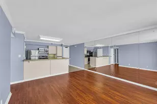 5220 Seawall Blvd, Galveston, TX 77551 - Photo 9