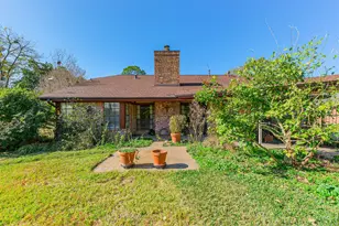 2507 Hillside Ct, Sugar Land, TX 77479 - Photo 19