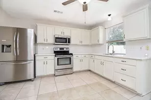 11811 Fossil Rock Ln, Houston, TX 77034 - Photo 13