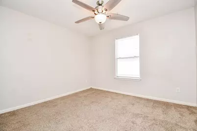 11811 Fossil Rock Lane, Houston, TX 77034 - Photo 23