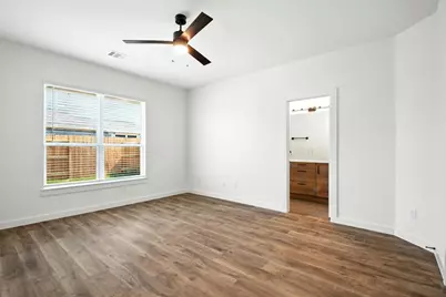 1860 Dry Cherry Lane #B, Dayton, TX 77535 - Photo 15