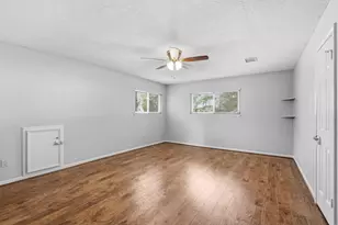 18326 Lake Oaks Dr, Spring, TX 77388 - Photo 19