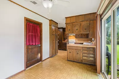 213 Highland Drive, Hitchcock, TX 77563 - Photo 9