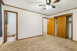 213 Highland Dr, Hitchcock, TX 77563 - Photo 5