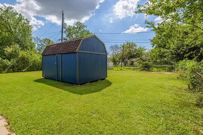 213 Highland Drive, Hitchcock, TX 77563 - Photo 19