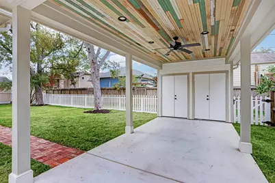 138 Lakeview Drive, Sugar Land, TX 77498 - Photo 19