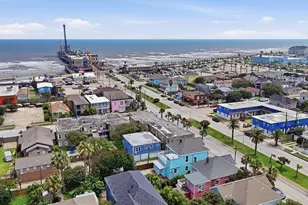 2010 Rosenberg St, Galveston, TX 77550 - Photo 29