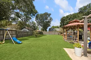 1011 Atchison St, Sealy, TX 77474 - Photo 21