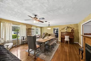 1011 Atchison St, Sealy, TX 77474 - Photo 5