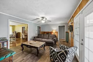 1011 Atchison St, Sealy, TX 77474 - Photo 9