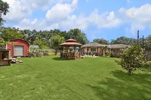 1011 Atchison St, Sealy, TX 77474 - Photo 19