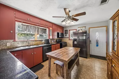1011 Atchison Street, Sealy, TX 77474 - Photo 7