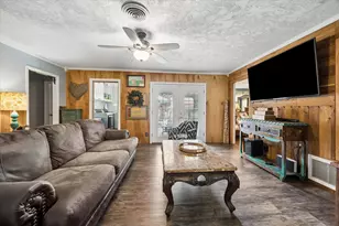 1011 Atchison St, Sealy, TX 77474 - Photo 11