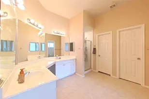 2810 White Oak Ln, Pearland, TX 77584 - Photo 19