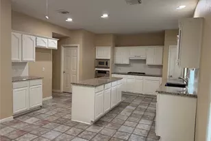 2810 White Oak Ln, Pearland, TX 77584 - Photo 15