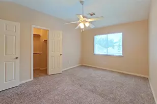 2810 White Oak Ln, Pearland, TX 77584 - Photo 21
