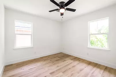 3048 Briarwick Lane, Houston, TX 77093 - Photo 27
