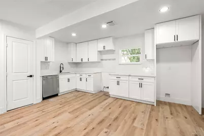 3048 Briarwick Lane, Houston, TX 77093 - Photo 9