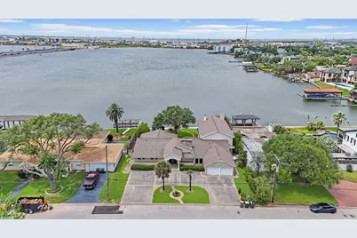 18 S Shore Drive, Galveston, TX 77551 - Photo 19