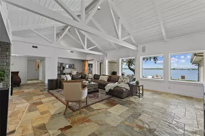 18 S Shore Drive, Galveston, TX 77551 - Photo 9