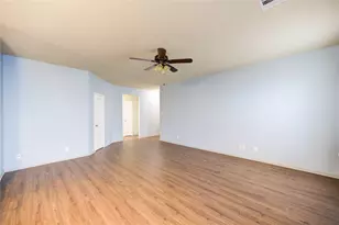 19022 Ayston Dr, Tomball, TX 77375 - Photo 9