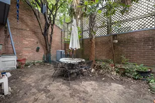 2409 Branard St, Houston, TX 77098 - Photo 9