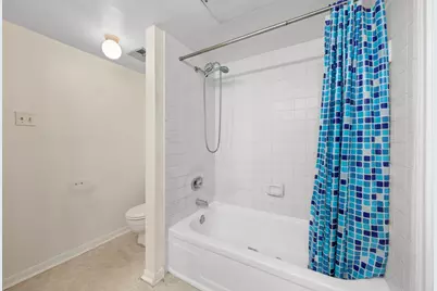 3100 Walnut Bend Lane #120, Houston, TX 77042 - Photo 17