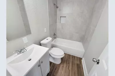 605 N Avenue A, Freeport, TX 77541 - Photo 23