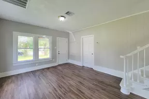 605 N Avenue A, Freeport, TX 77541 - Photo 9